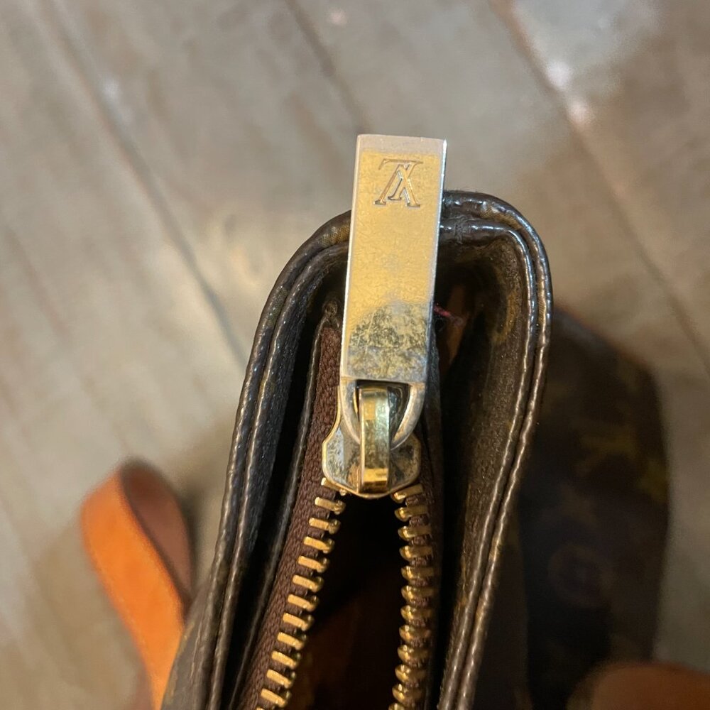 💖 Louis Vuitton Purse – Pre-Loved & Full of Love 💖 - Picture 10 of 15
